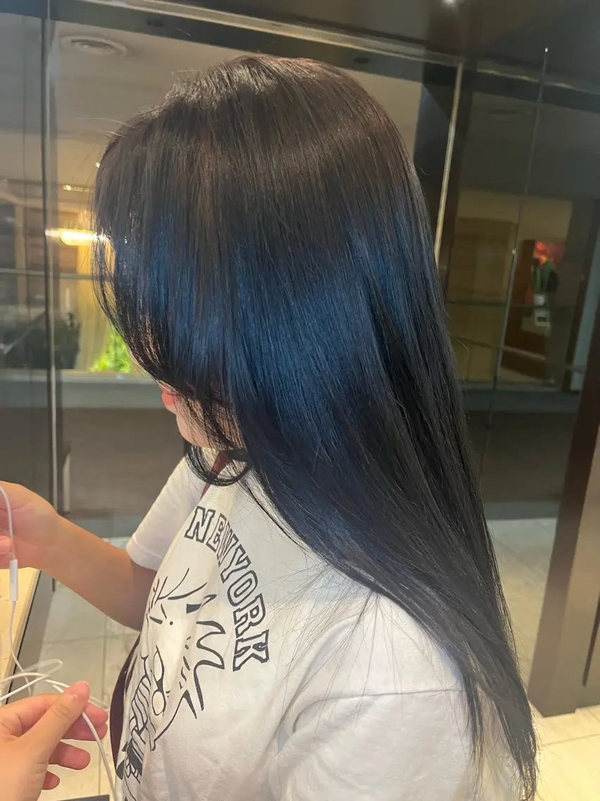 ロング 顔まわりレイヤー 顔周りカット レイヤーカット トリートメント タナカ Tanakaのヘアスタイル