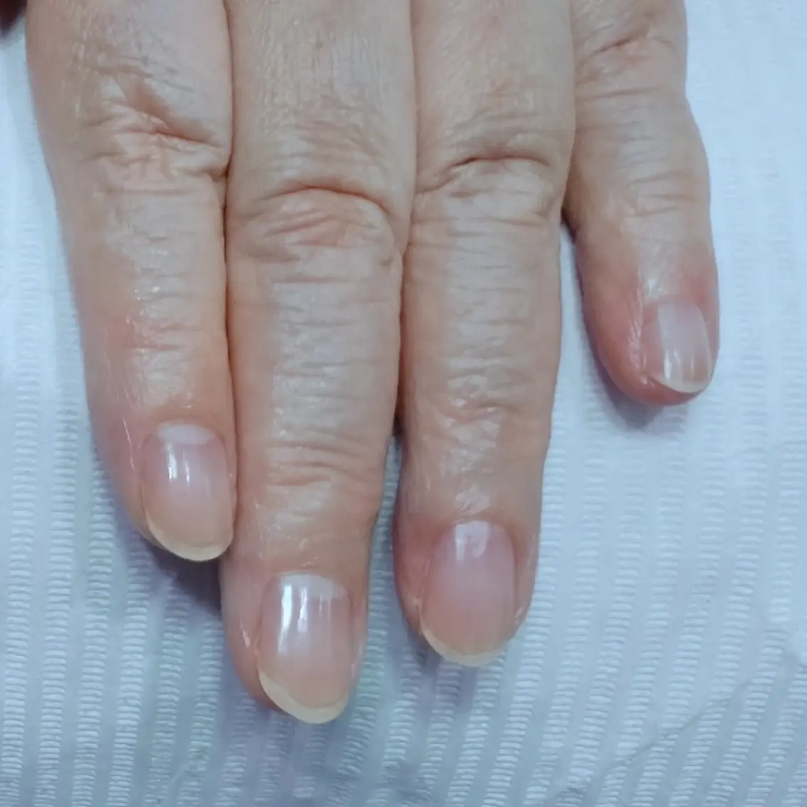 ネイル ハンドネイル 西村 綾子のネイルデザイン