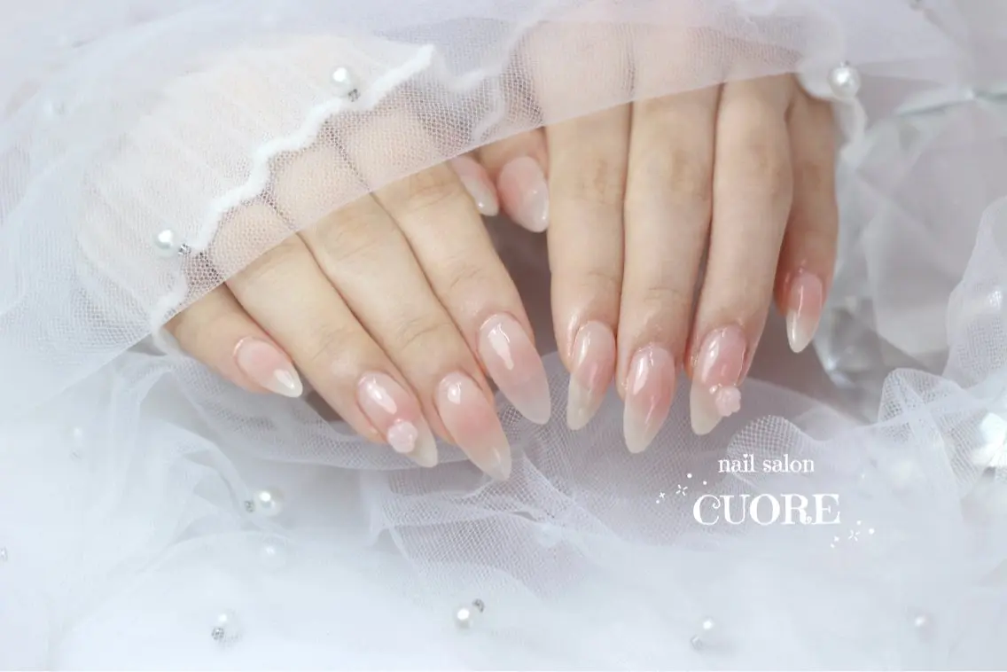 ネイル チークネイル オフィスネイル シンプルネイル 春ネイル nail salon CUOREのネイルデザイン