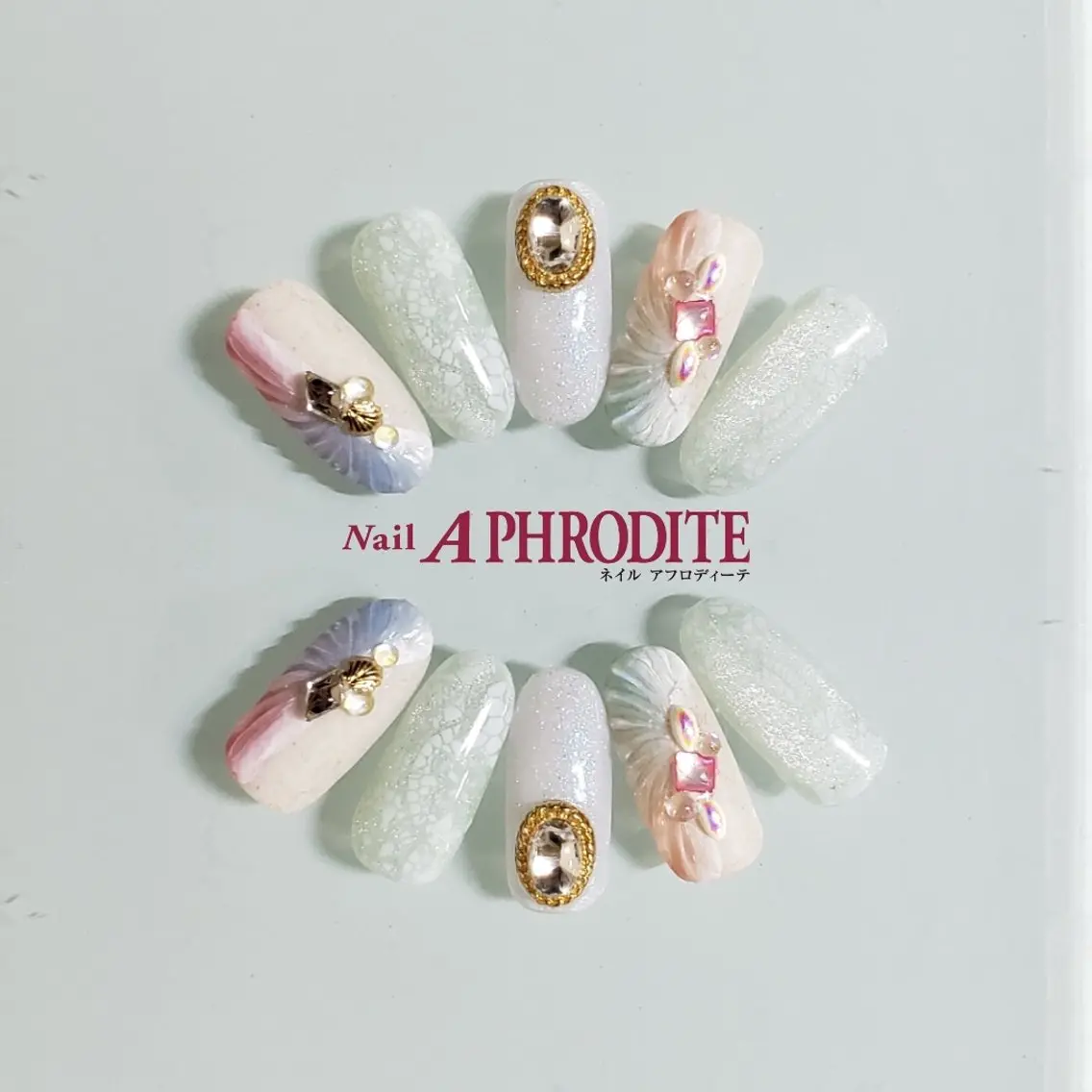 ネイル ジェルネイル ニュアンスネイル スカルプネイル ソフトジェル ネイルチップ ハンドネイル Nail Aphroditeのネイルデザイン
