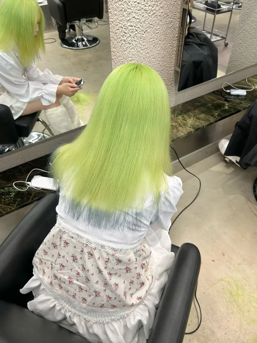 ロング カラー ブリーチ ブルーカラー ミント ミントグリーン ネイビーカラー ヘアカラー トリートメント ✅ケアブリーチ✅ トヨオカ ノブヒデのヘアスタイル