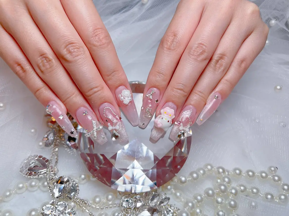 ネイル アートネイル オーロラネイル チークネイル 長さ出し フットネイル Miya _nailのネイルデザイン