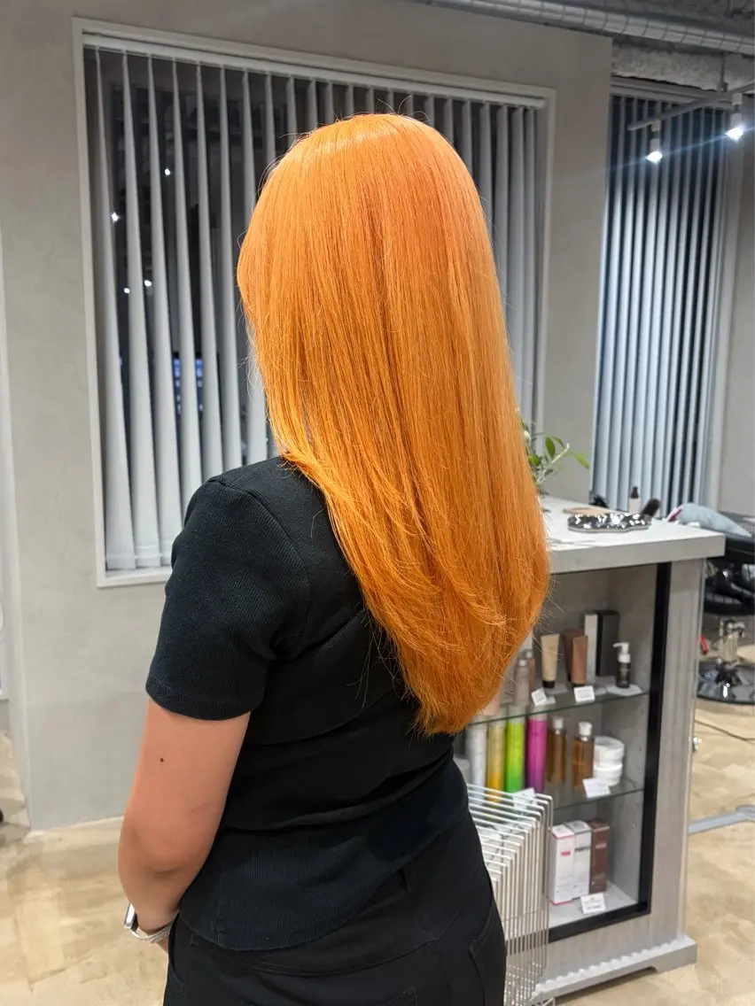 ロング ヘアカラー トリートメント Uni. wakabaのヘアスタイル
