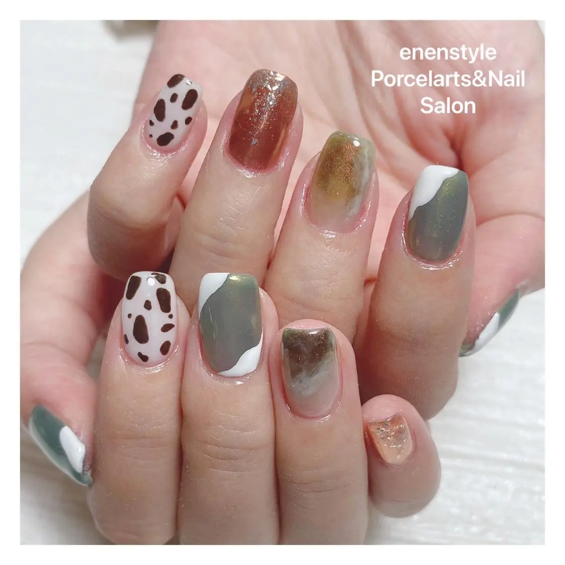 ミディアム ネイル ハンドネイル 🐾enen style 🐾のネイルデザイン