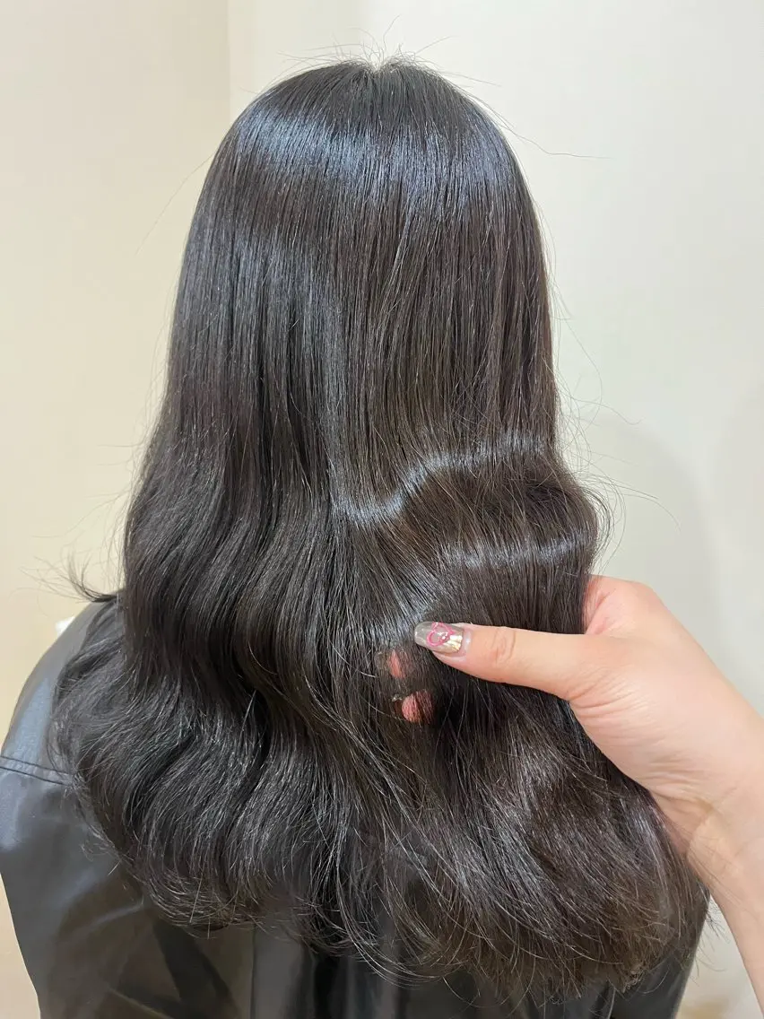 カラー ヘアカラー 中村 朱沙のヘアスタイル