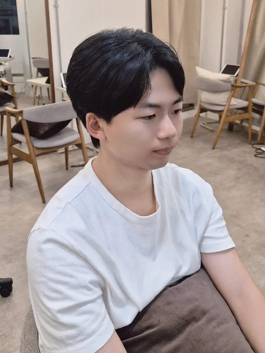 メンズ 井上 日菜子のヘアスタイル