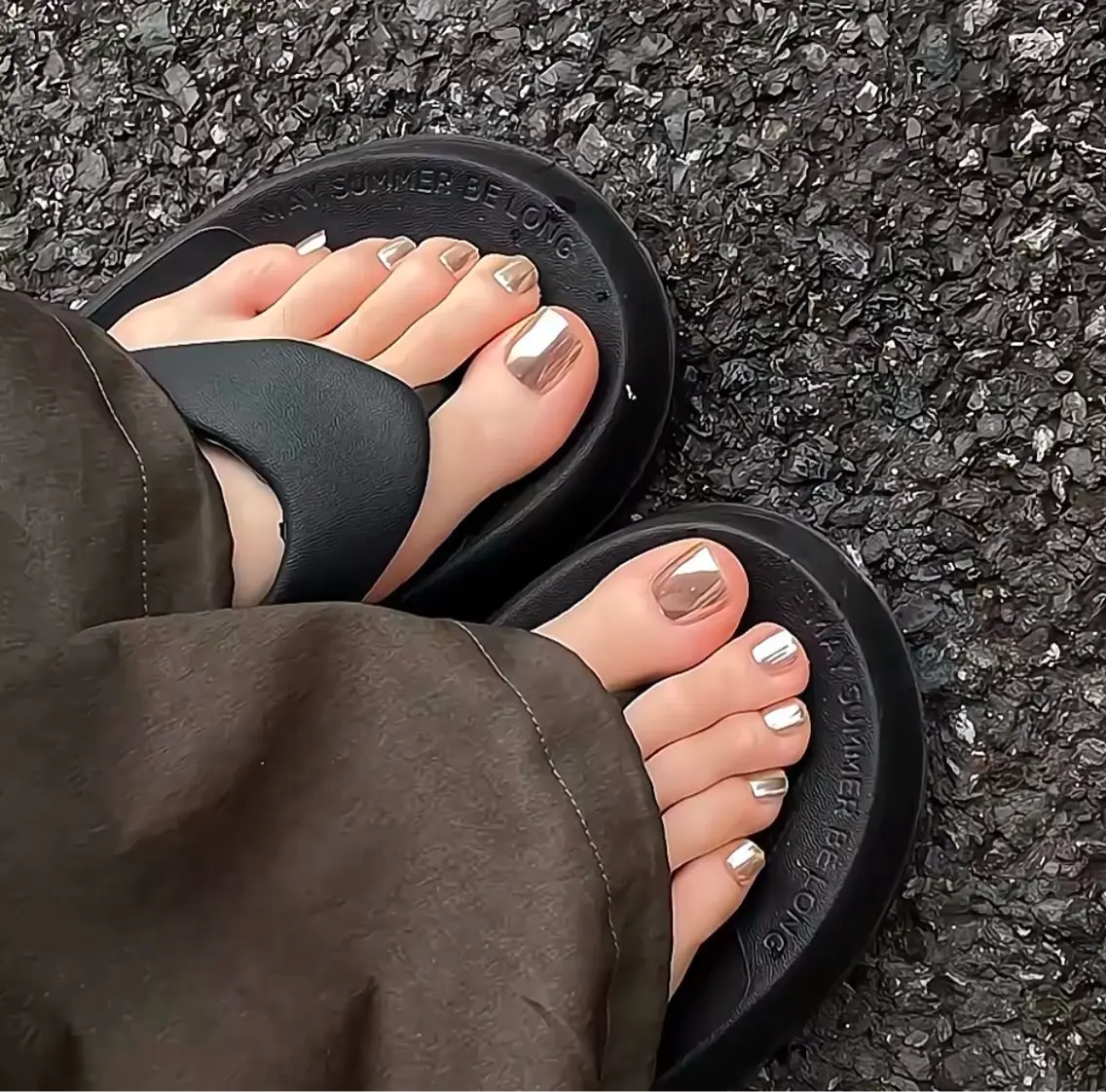 ネイル フットネイル H3 Nail Miniのネイルデザイン