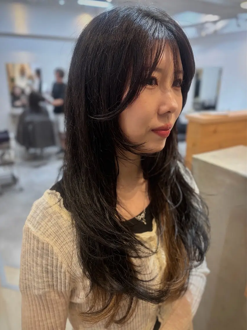 ロング カラー ブラウンカラー 透明感カラー レイヤーカット カット ヘアカラー cana 札幌レイヤースタイルのヘアスタイル