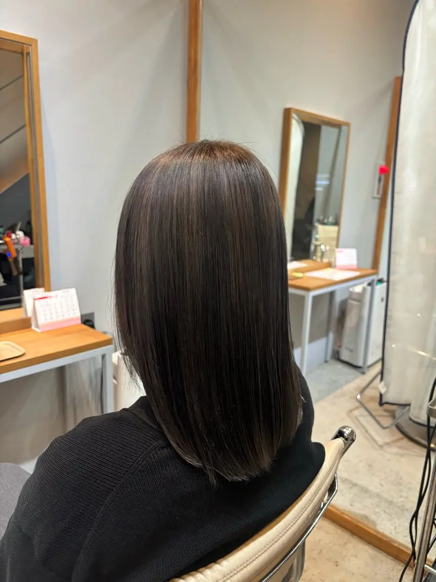カラー 井手上 華のヘアスタイル