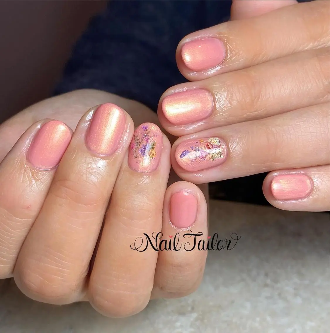 ネイル フラワーネイル ゴールド ピンク NailTailor ネイルテイラーのネイルデザイン