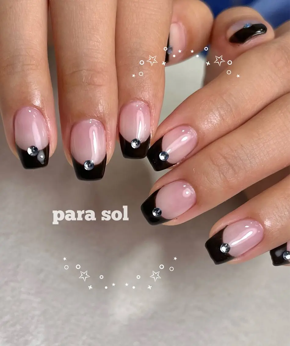 ネイル フレンチネイル ジェルネイル キラキラネイル パラジェル シンプルネイル ハンドネイル Para Sol nail Maoのネイルデザイン