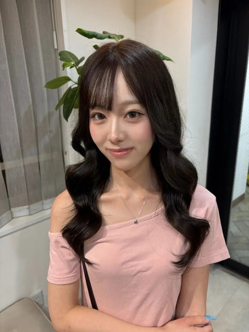ロング カラー ブラウンカラー ピンクカラー ピンクブラウン ヘアカラー シマ👱‍♀️/艶 カラー/ワンカラーのヘアスタイル