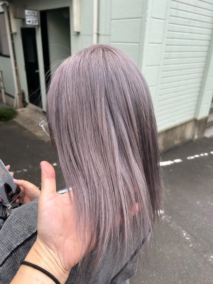 カラー 最高級エクステ /羽エクステ白石宇由のヘアスタイル