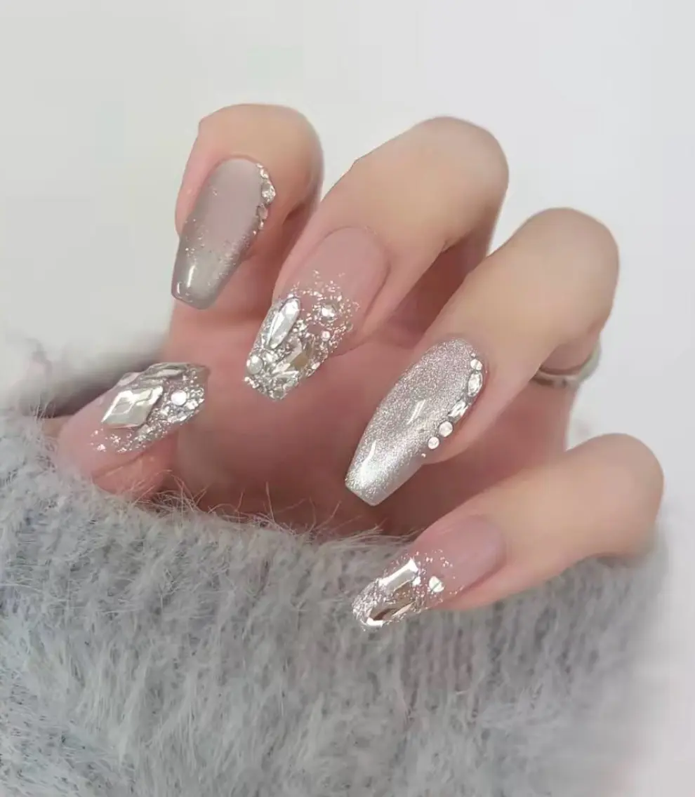 ネイル フットネイル フレンチネイル ジェルネイル ガラスフレンチ グラデーション Queeens nailのネイルデザイン