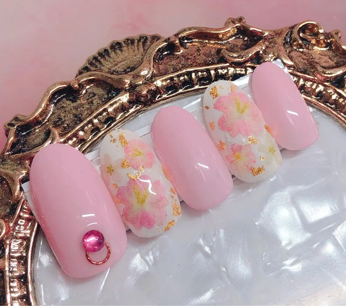ネイル ハンドネイル CROWN プライベートサロンのネイルデザイン