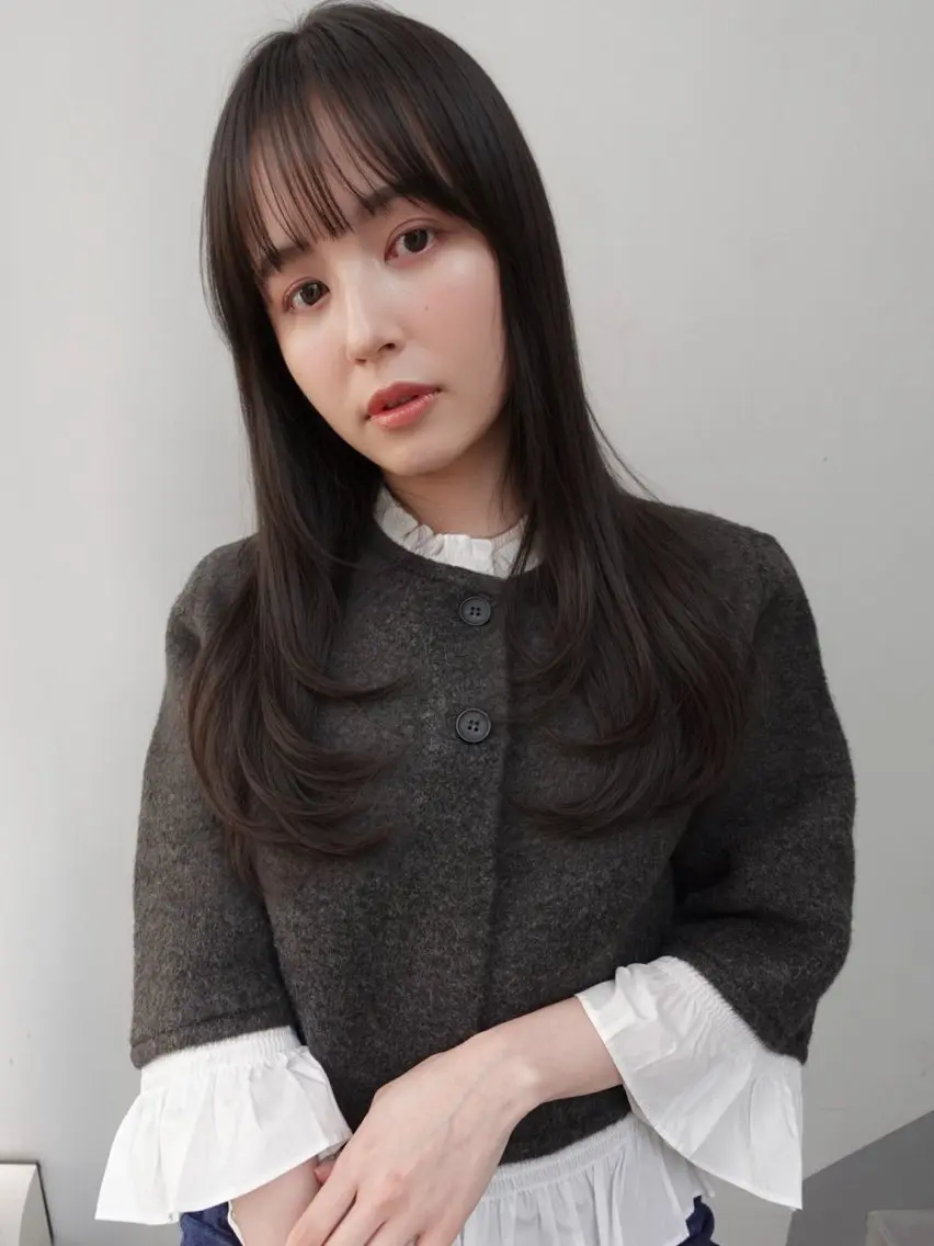 ロング ロングレイヤー 顔周りカット レイヤーカット ロング カット ヘアカラー トリートメント 顔周りカット/ 艶カラー🌼水谷のヘアスタイル