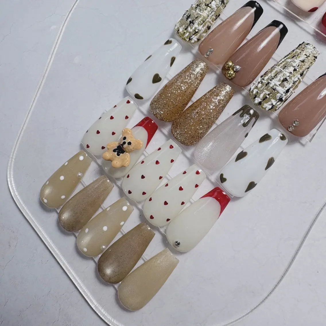 ネイル シンプルネイル バレンタイン 冬ネイル ハンドネイル Nail Salon noiのネイルデザイン