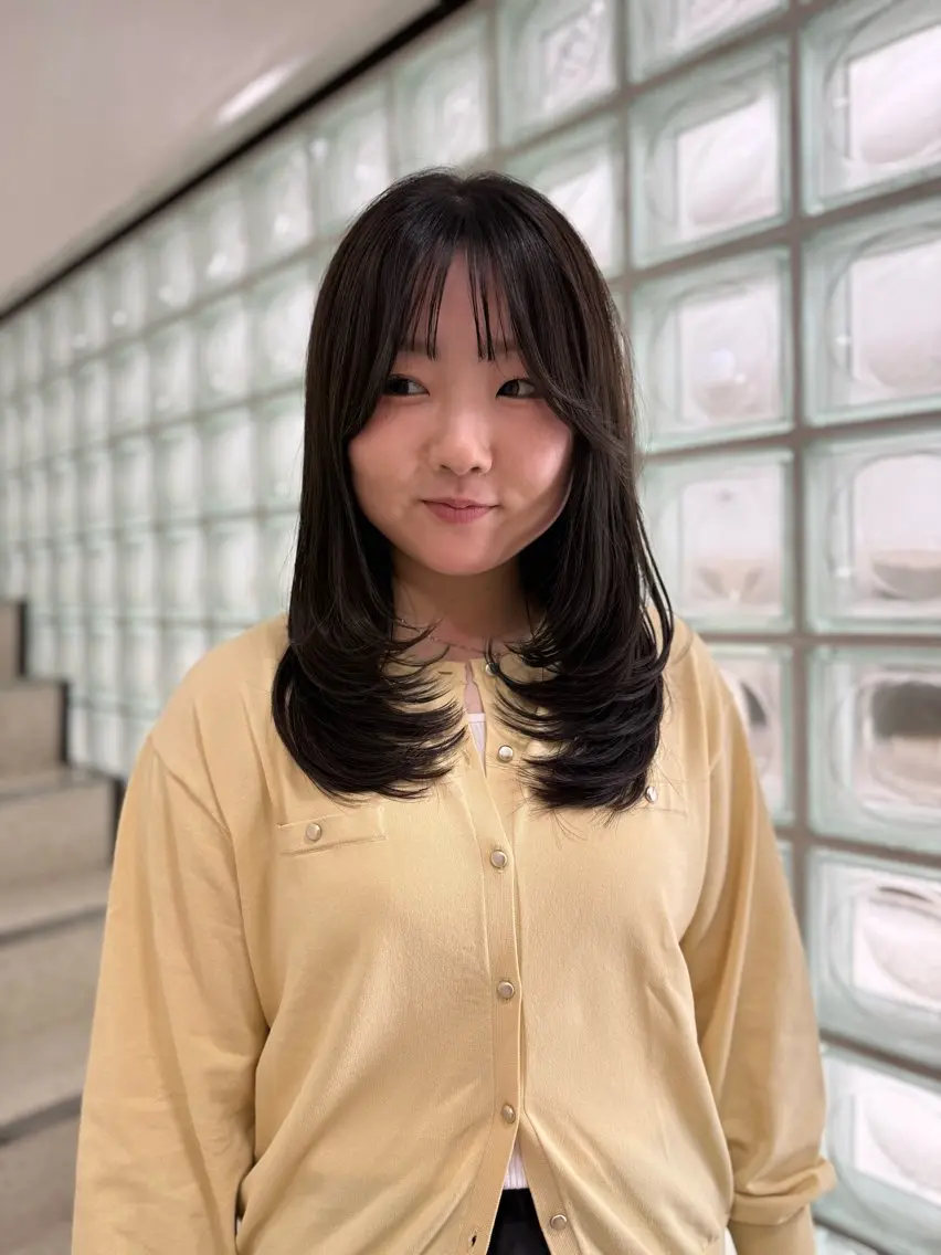 カット ヘアカラー sena⌇ベージュ⌇ ブリーチなしWカラーのヘアスタイル