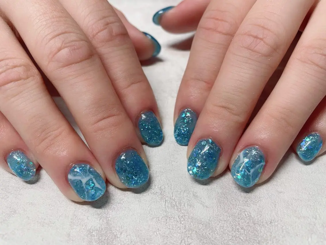 ネイル アートネイル フットネイル キラキラネイル ニュアンスネイル オフィスネイル nail happiness.のネイルデザイン
