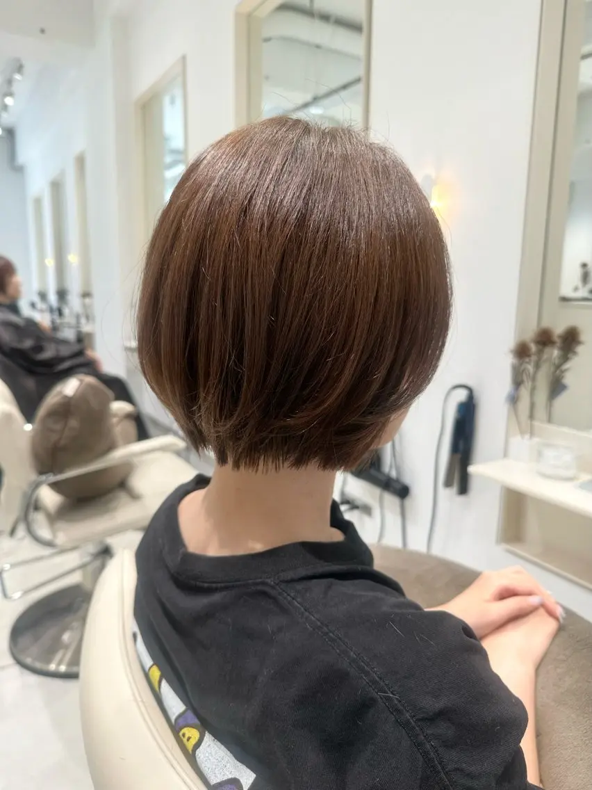 ショート ボブレイヤー ボブ レイヤーカット カット ヘアカラー トリートメント ヘッドスパ ヘアセット 顔まわりカット/縮毛 /赤み消し/じょうのヘアスタイル