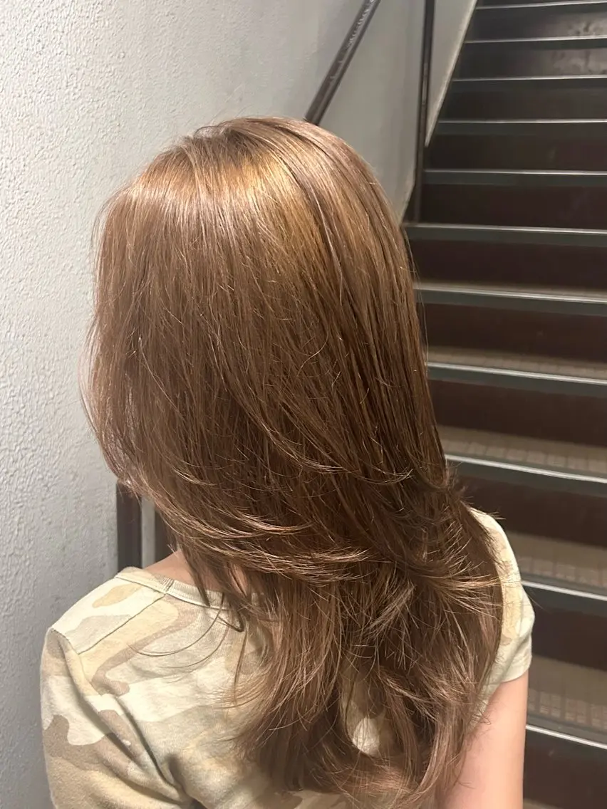 セミロング カラー ベージュカラー 透明感カラー ヘアカラー 透明感カラー/ パーマのヘアスタイル