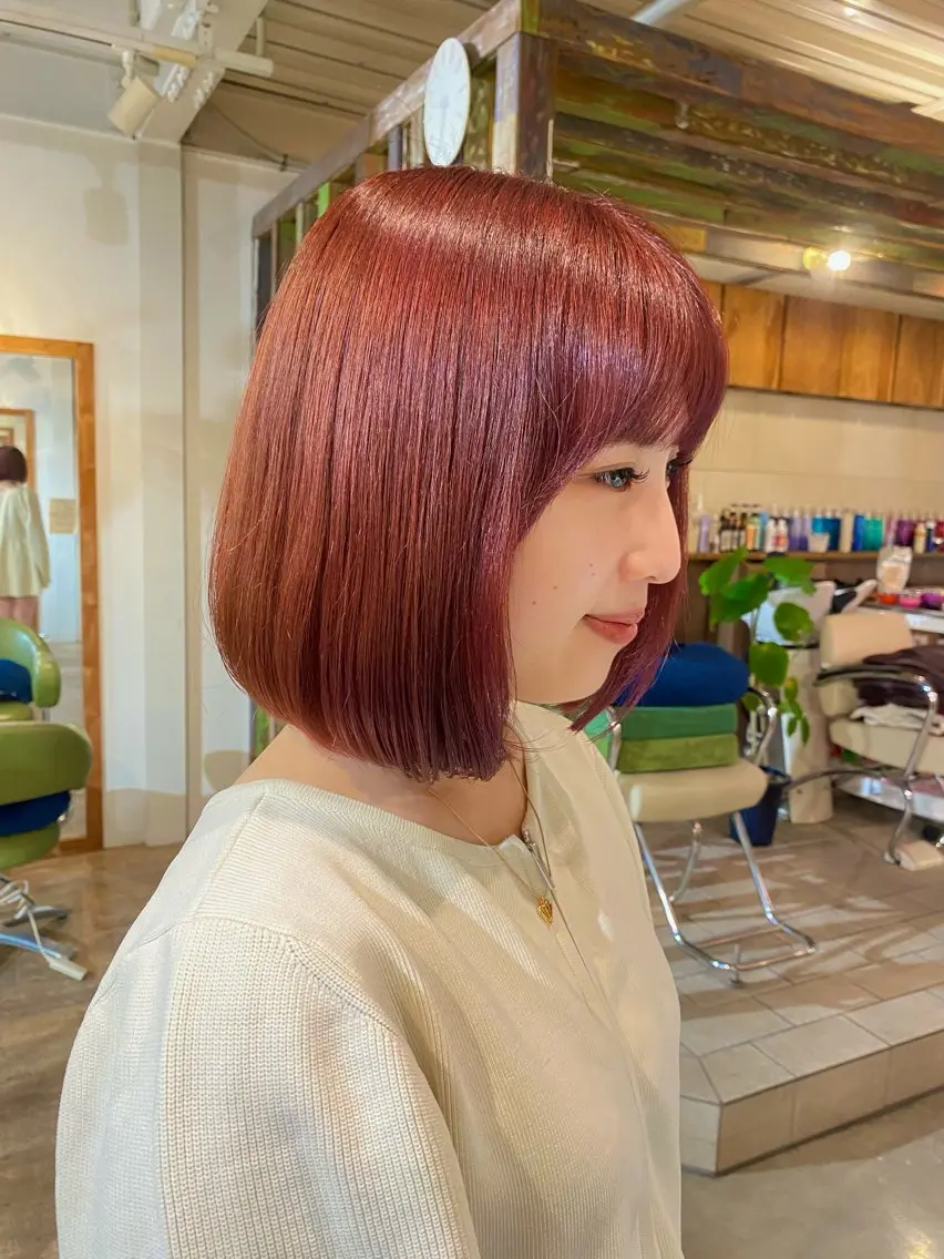 ミディアム 白上 愛佳のヘアスタイル