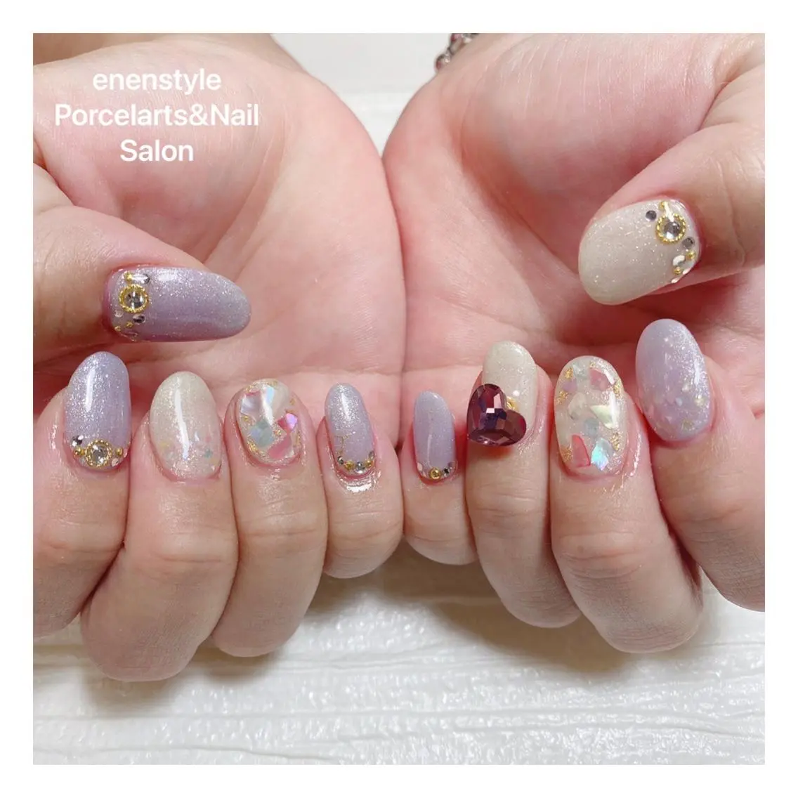 ミディアム ネイル ハンドネイル 🐾enen style 🐾のネイルデザイン