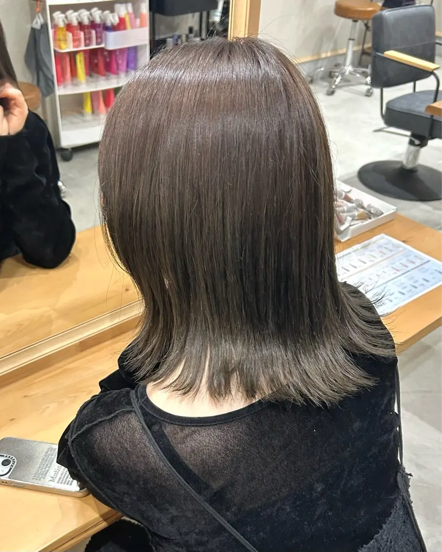 セミロング カラー 透明感カラー MIKU / BASE hairのヘアスタイル