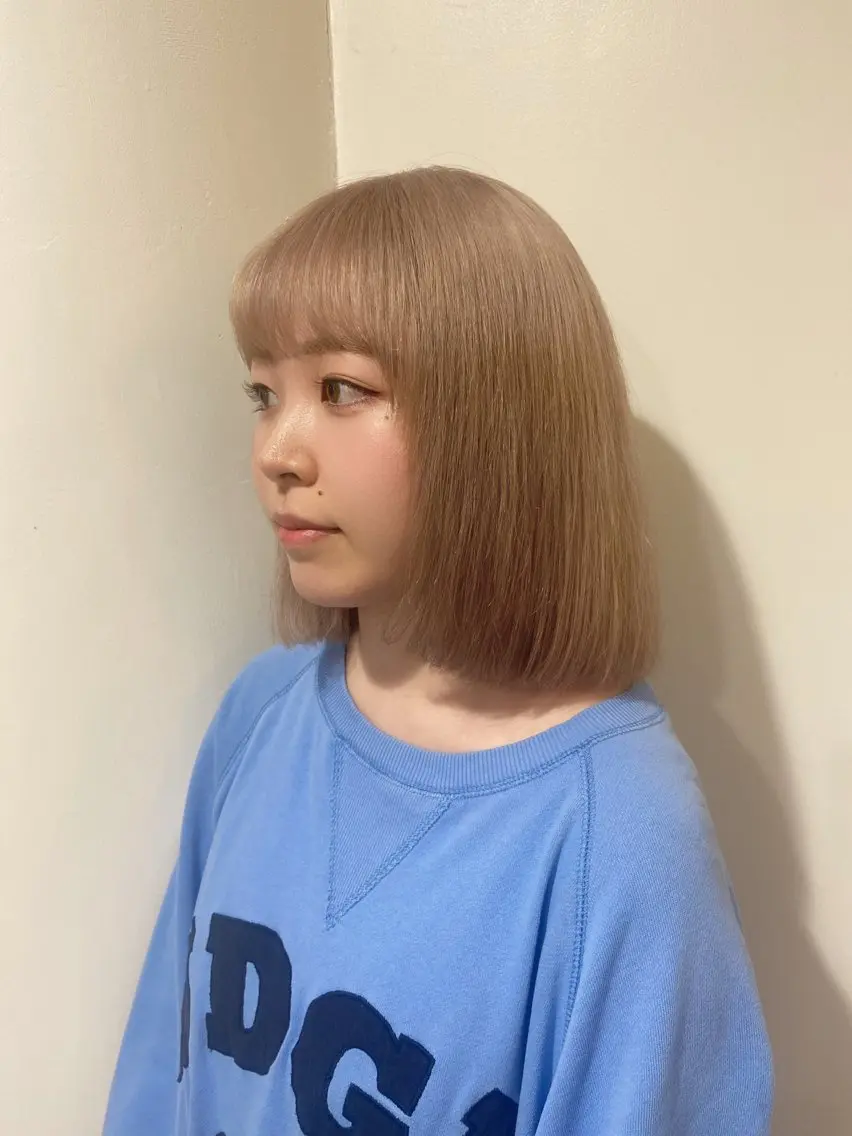 ミディアム カラー ベージュカラー ミルクティーベージュ 浅野 匠のヘアスタイル