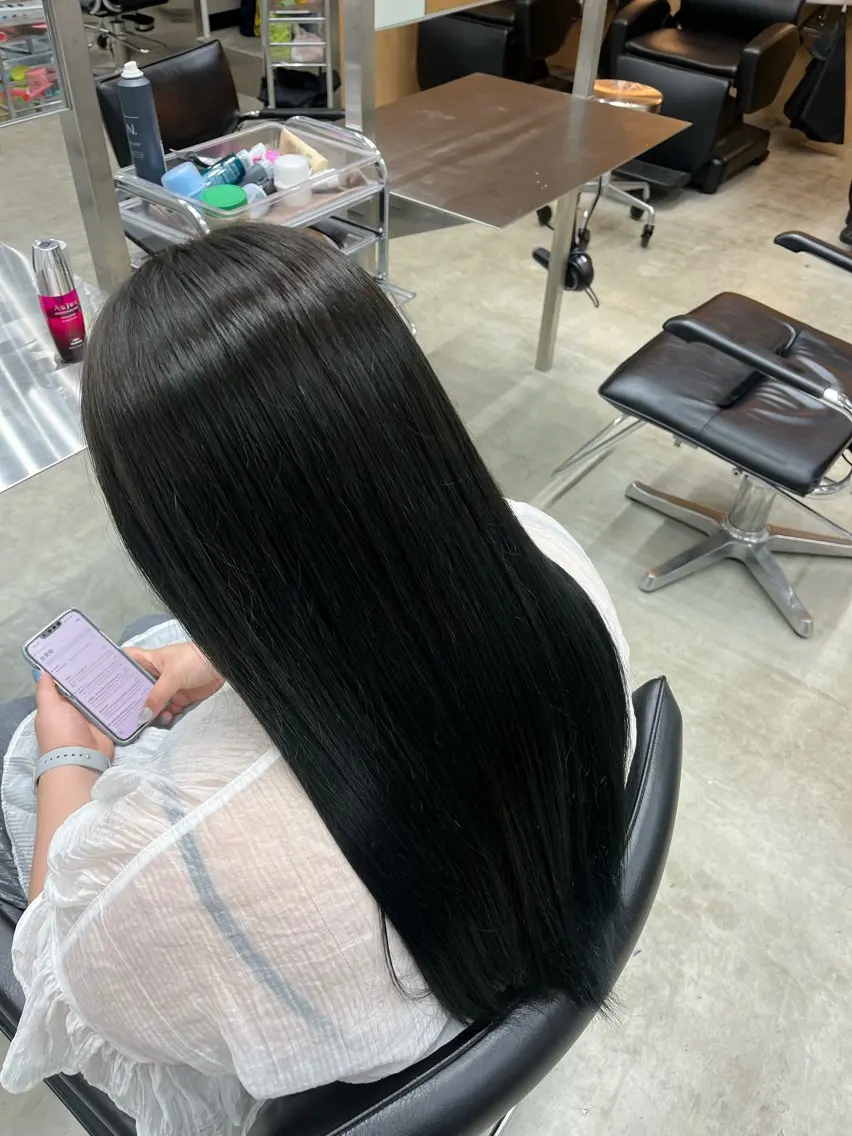 ロング カラー 夏果⭐︎fifth 天神 海外風パーマのヘアスタイル