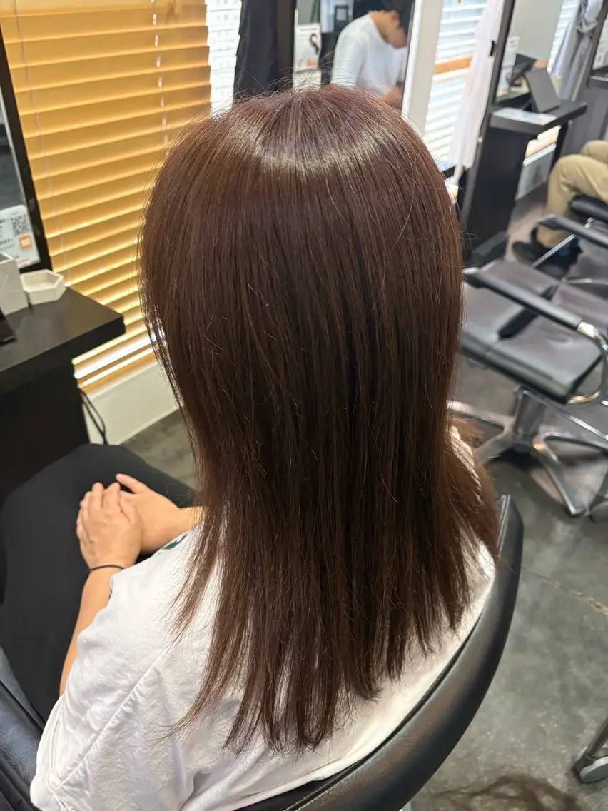 ミディアム カラー ブラウンカラー ラベンダーカラー ラベンダーブラウン 奥山 和奏のヘアスタイル