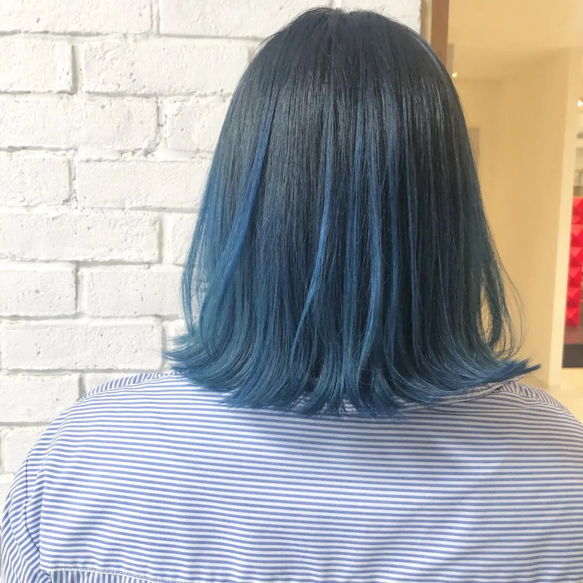 ミディアム カラー ブルーカラー ORIKA 美容室のヘアスタイル