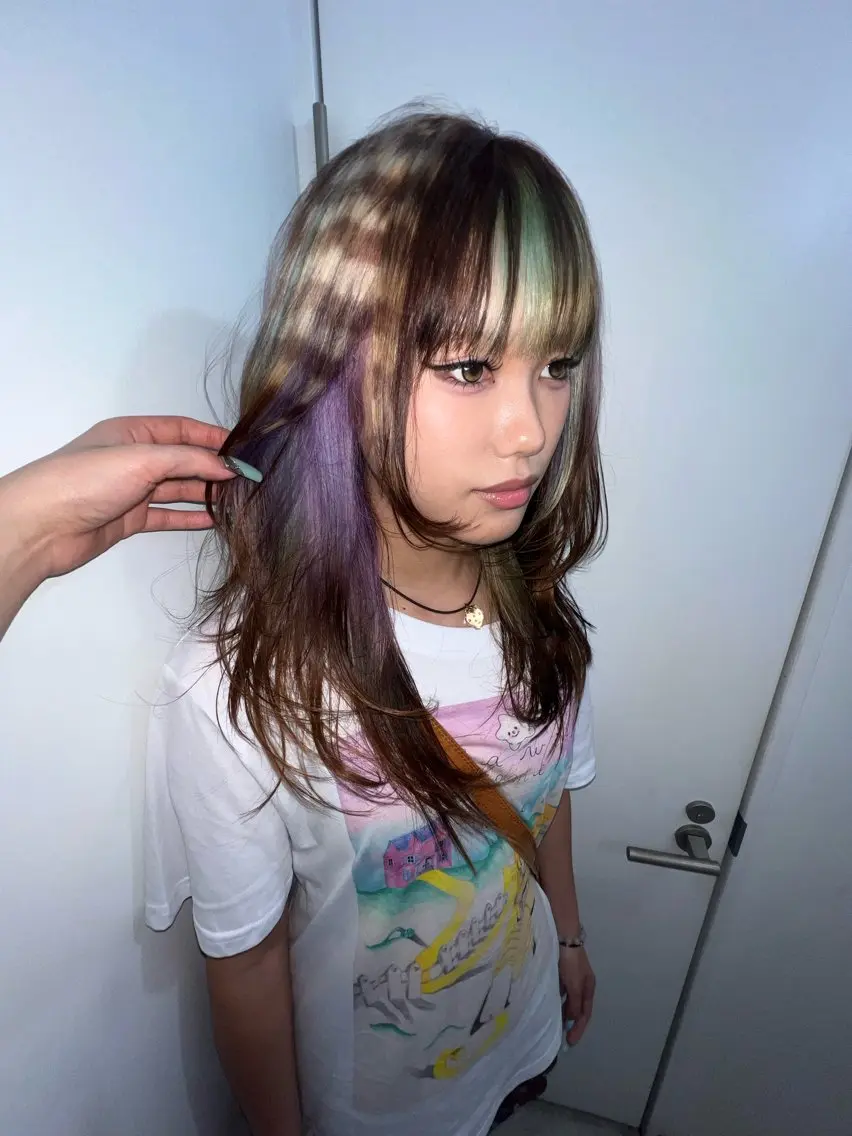 セミロング カット ヘアカラー 💥ウルフカット デザインあんな💥のヘアスタイル