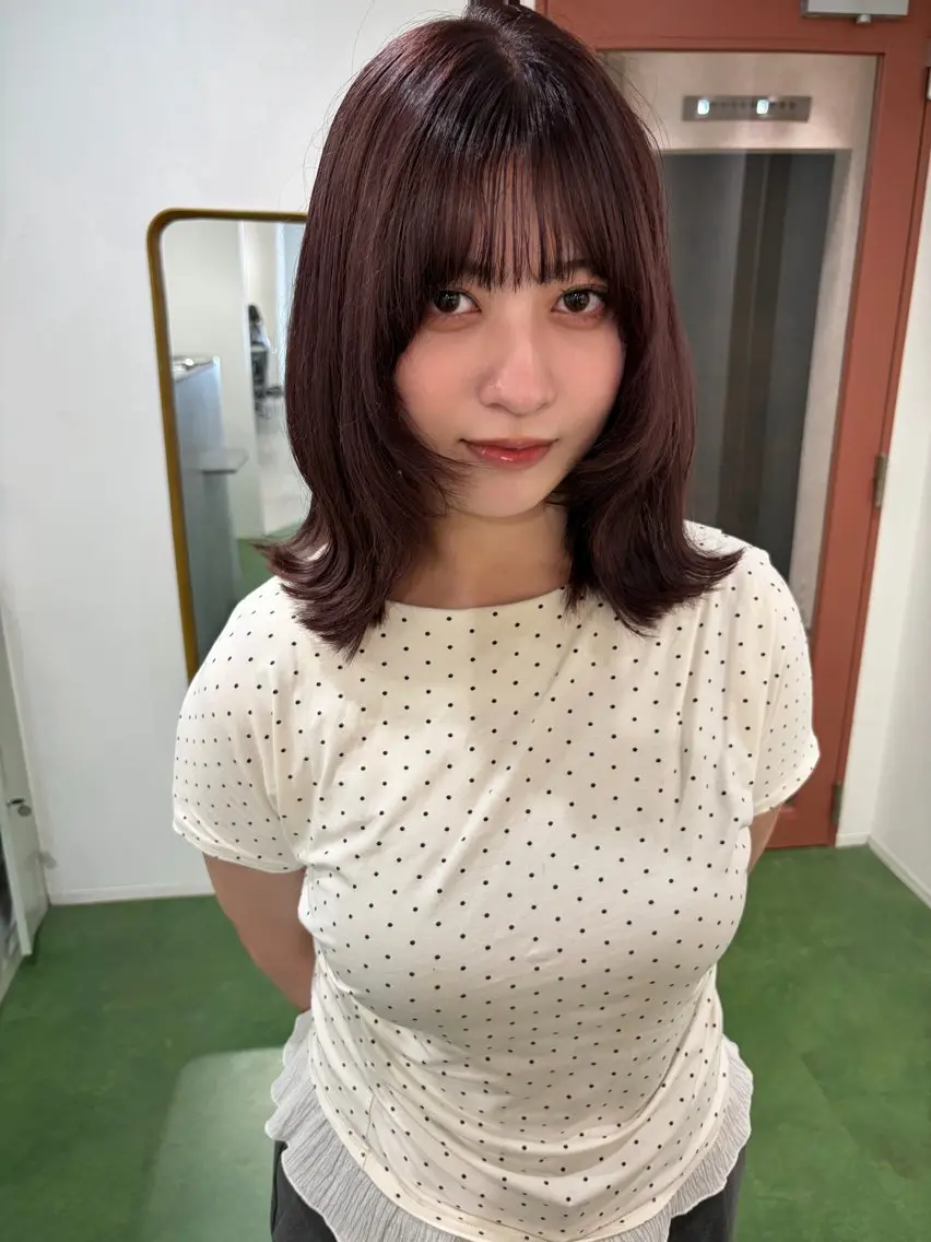 ミディアム カット ヘアカラー MAKI/透明感 カラー/ヘアセットのヘアスタイル
