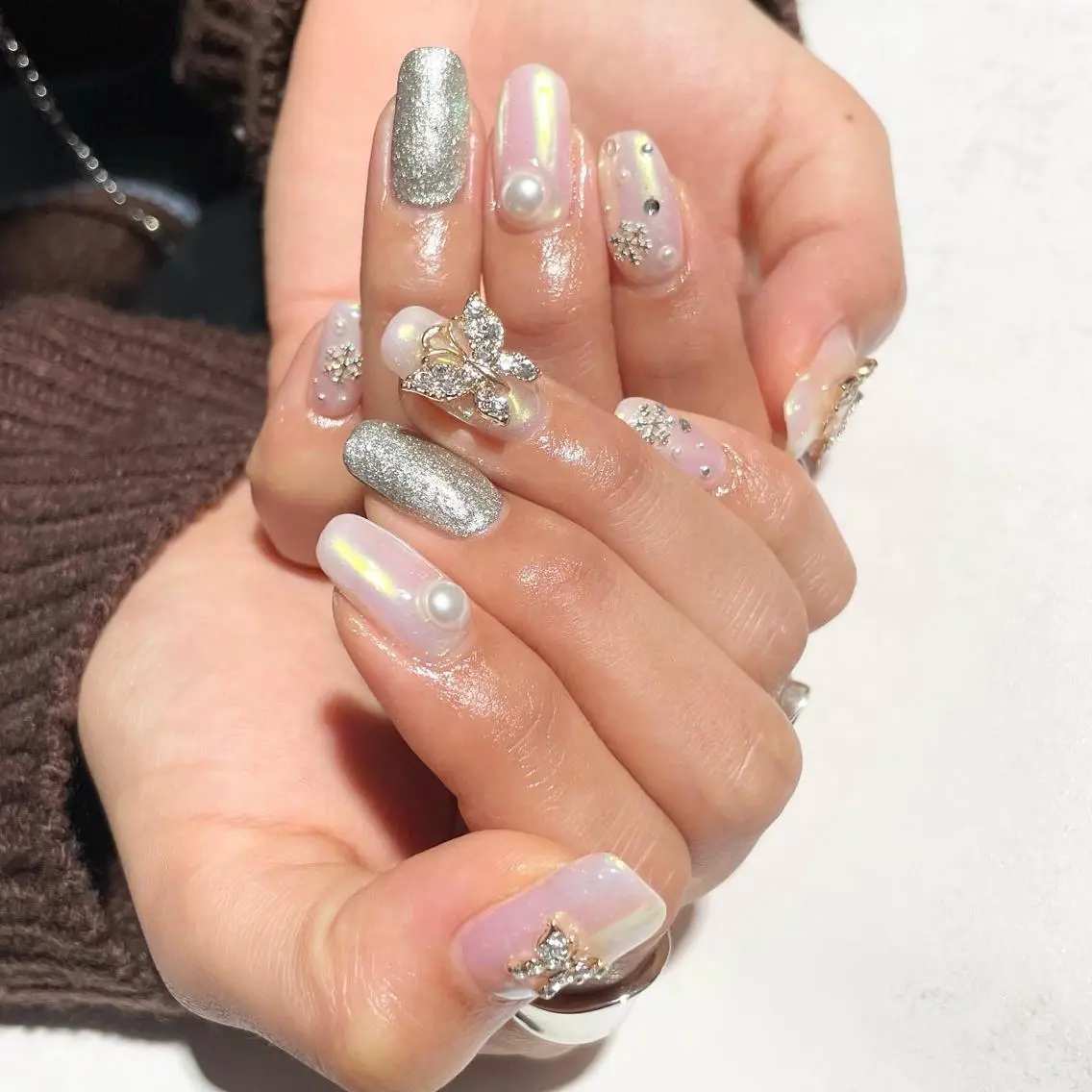 ネイル オーロラネイル フットネイル キラキラネイル ラメ(グリッター) ハンドネイル フットネイル Aila.nail _F_AYUMIのネイルデザイン
