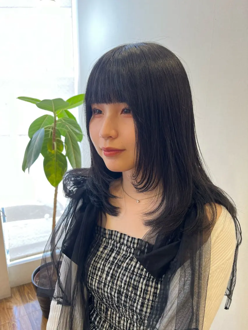ミディアム ミディアムレイヤー レイヤーカット 田中 結月のヘアスタイル