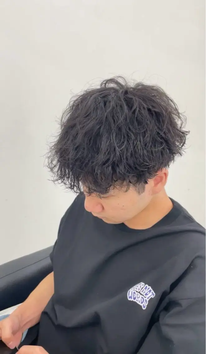 パーマ メンズ カット パーマ Mio｜横浜 メンズ特化🖤のヘアスタイル