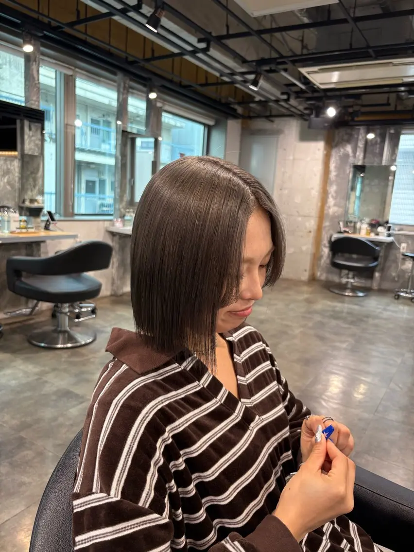 ショート カラー ヘアカラー ハイトーン 横浜💞ミオのヘアスタイル