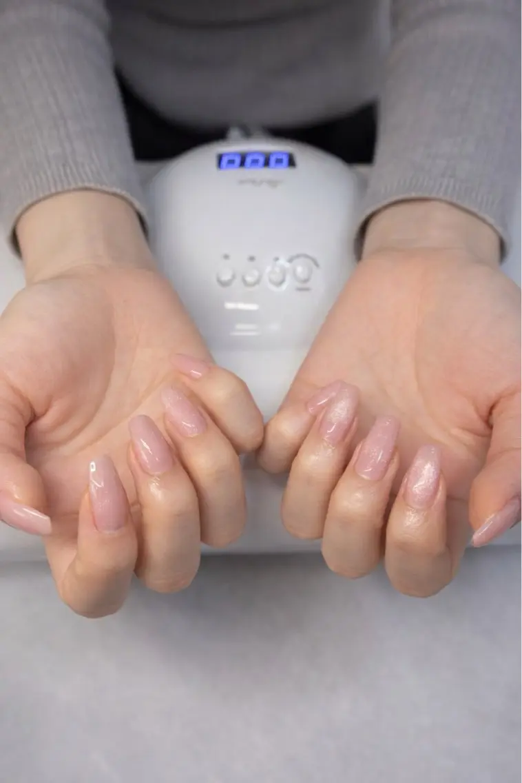 ネイル ラメ(グリッター) オフィスネイル ワンカラーネイル ピンク ハンドネイル Kii nailのネイルデザイン