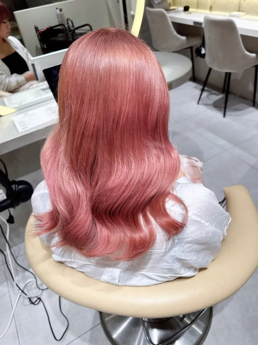 ロング カラー ピンクカラー 🍒楓🍒北九州1 艶カラー作る人🎨のヘアスタイル