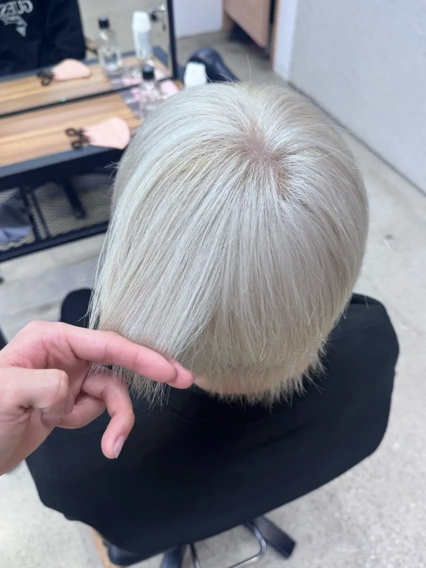 ショート カラー メンズ 抜きっぱなしブロンド ブロンド 渋谷シャドウパーマ 特化うえちりくのヘアスタイル