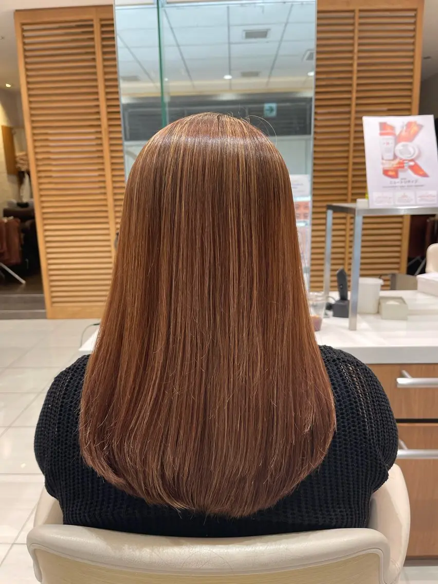 セミロング 髪質改善/縮毛矯正 🧸梅川のヘアスタイル