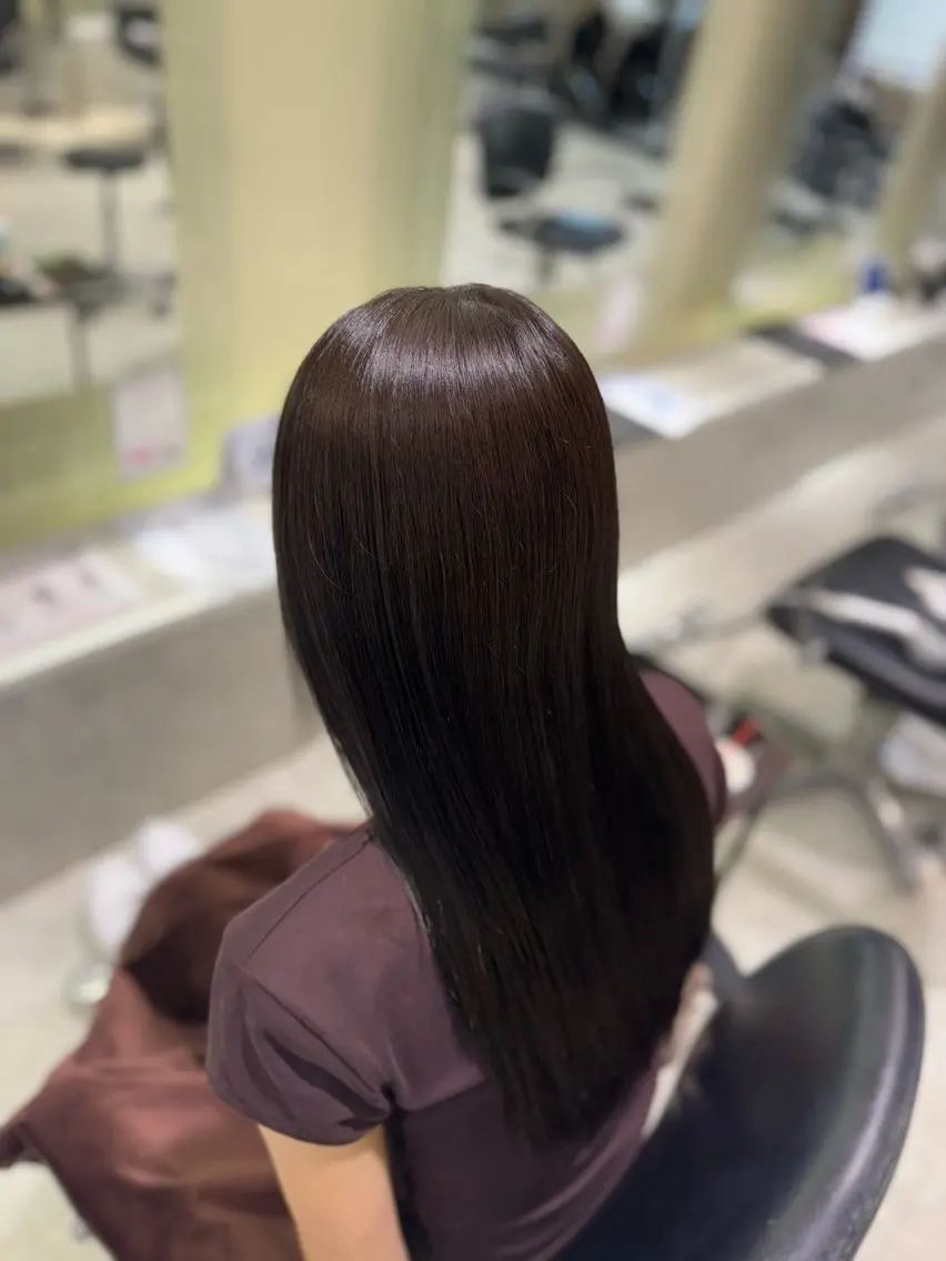ロング カラー ヘアカラー 高須賀 愛琉のヘアスタイル