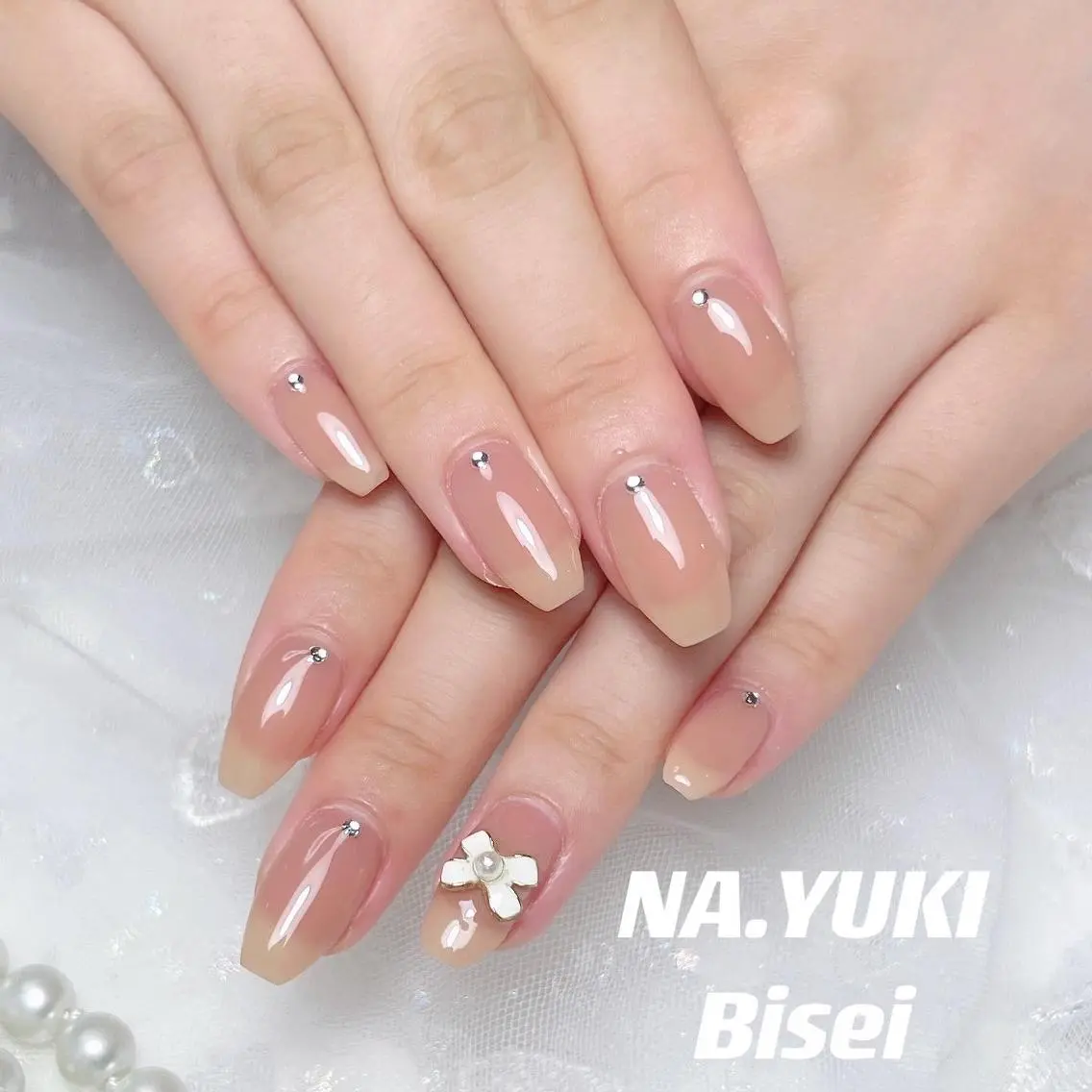 🦋ワンカラー/ラメグラ3980(色2個まで)【初回ジェルオフ無料ケア込み】【パラジェルあり】の写真
