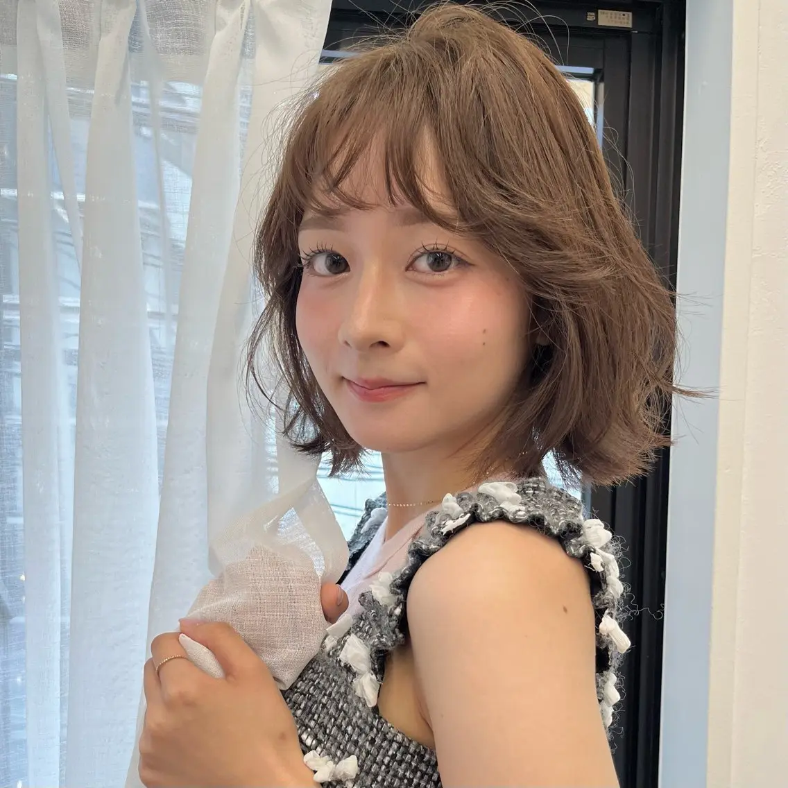 ミディアム ボブレイヤー ボブ レイヤーカット 箱崎 凪沙のヘアスタイル