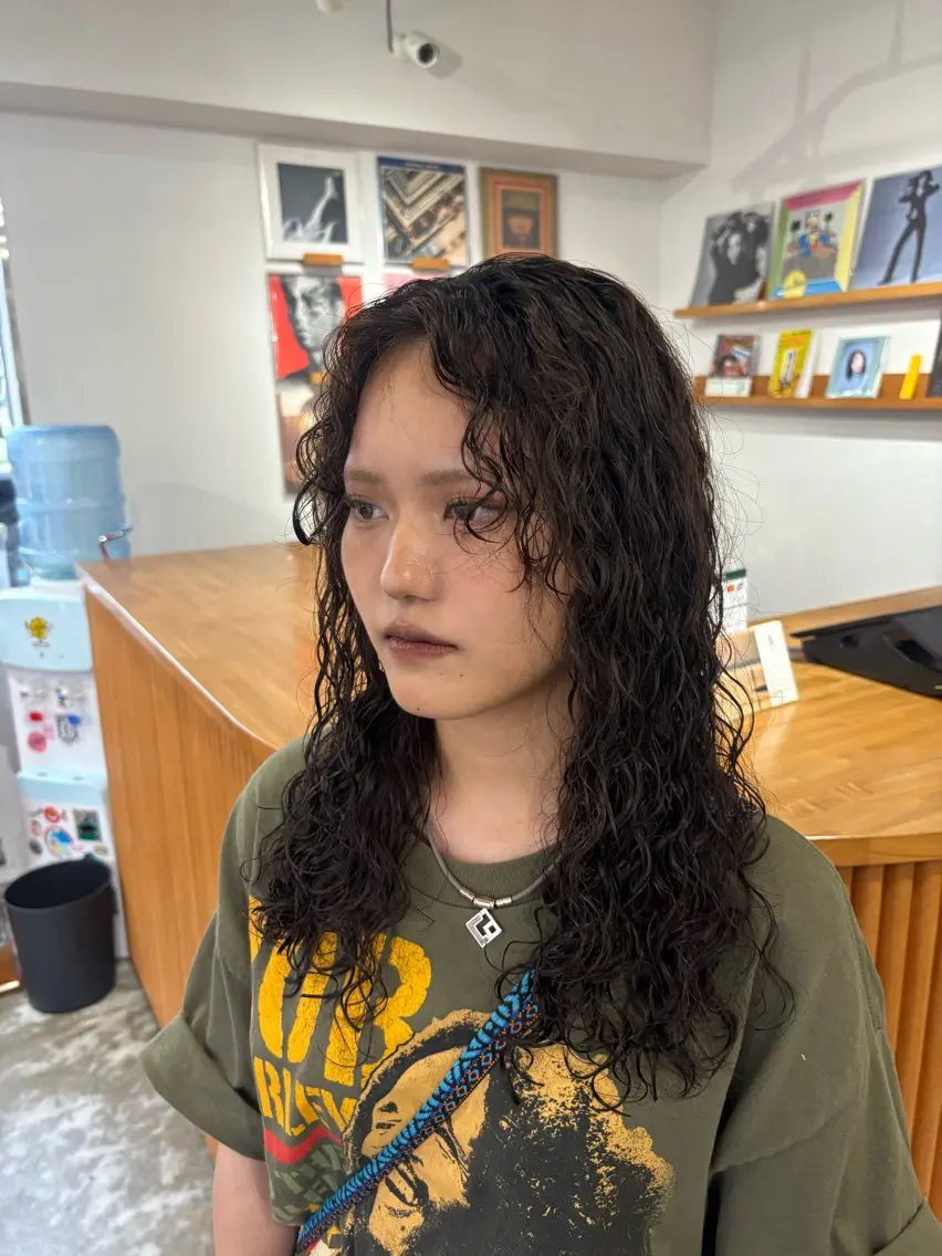 セミロング パーマ セミロングパーマ スパイラルパーマ ノハナ💜北谷 BY MY SIDEのヘアスタイル