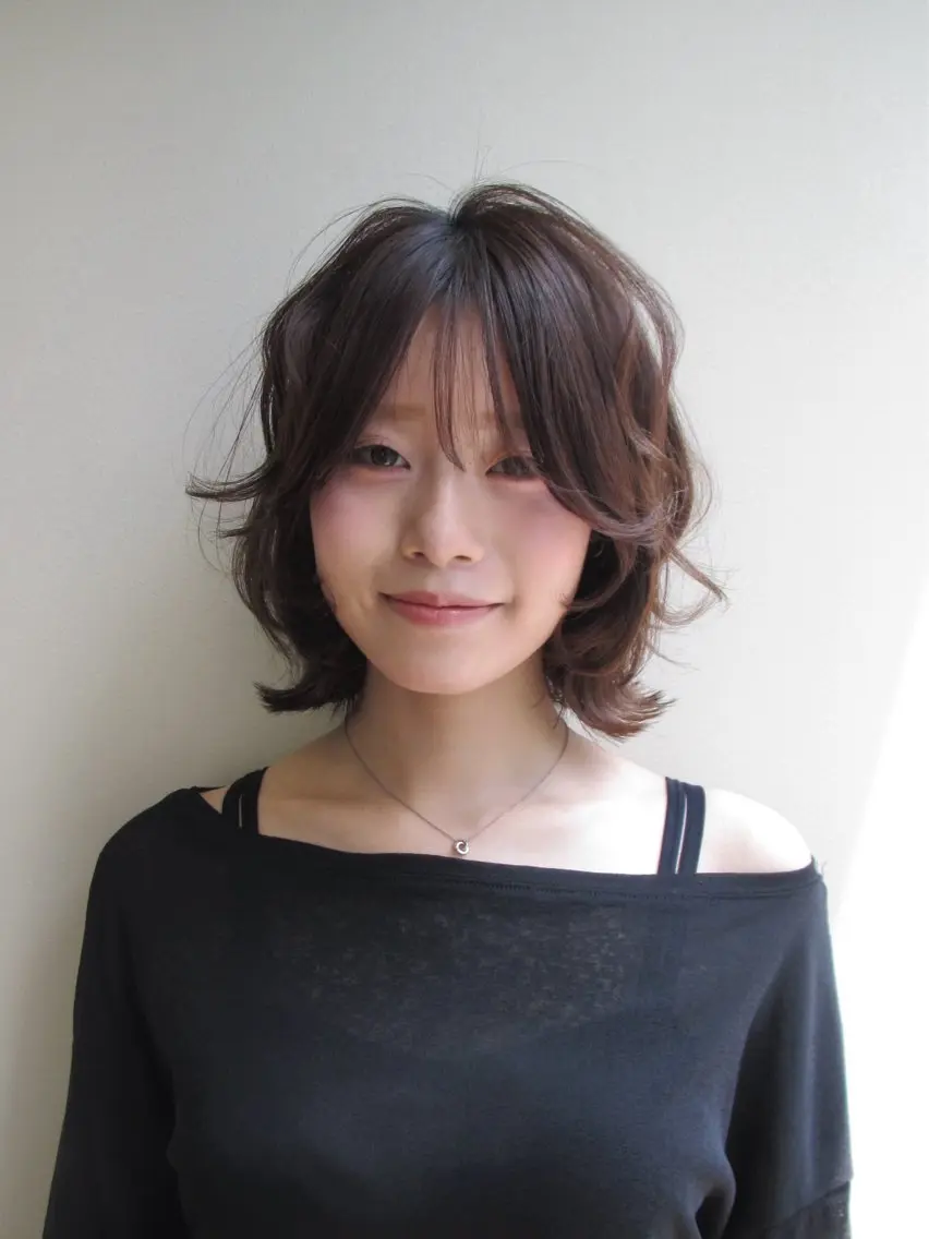ショート カラー カット ヘアカラー ショート/レイヤー/ 透明感カラー/サナのヘアスタイル