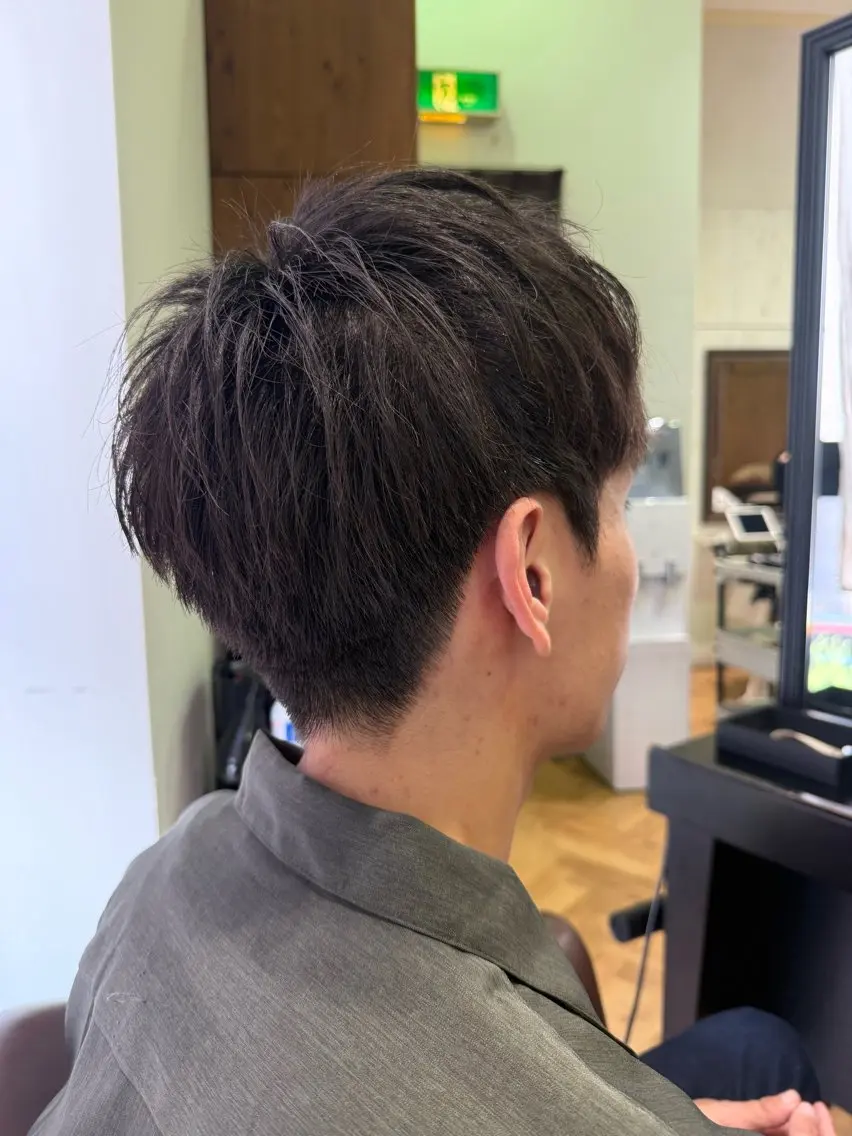ショート メンズ 刈り上げ ショートヘア 溝口 槙里也のヘアスタイル