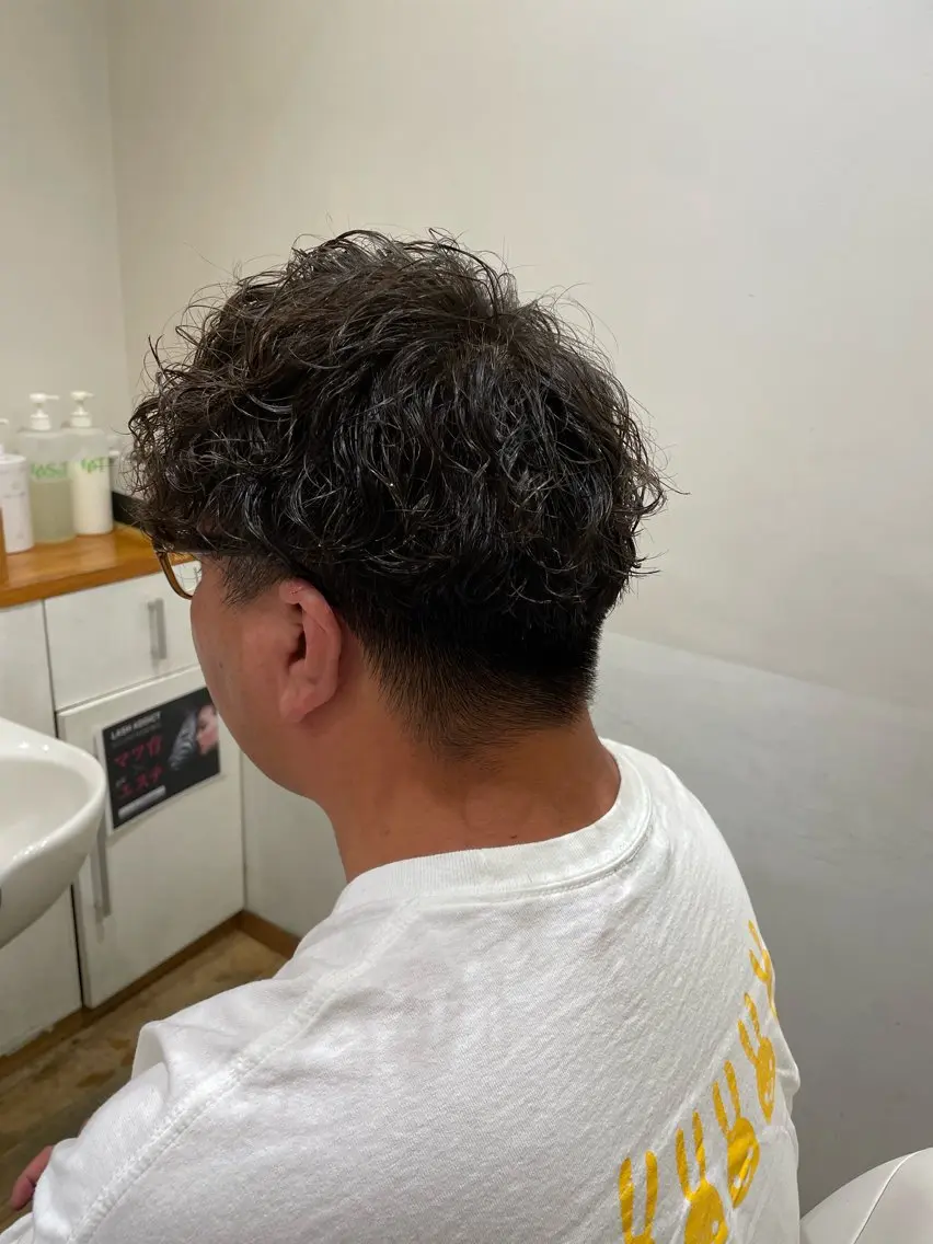 ショート パーマ スパイラルパーマ カット パーマ ROSSO北赤羽 アラカワのヘアスタイル