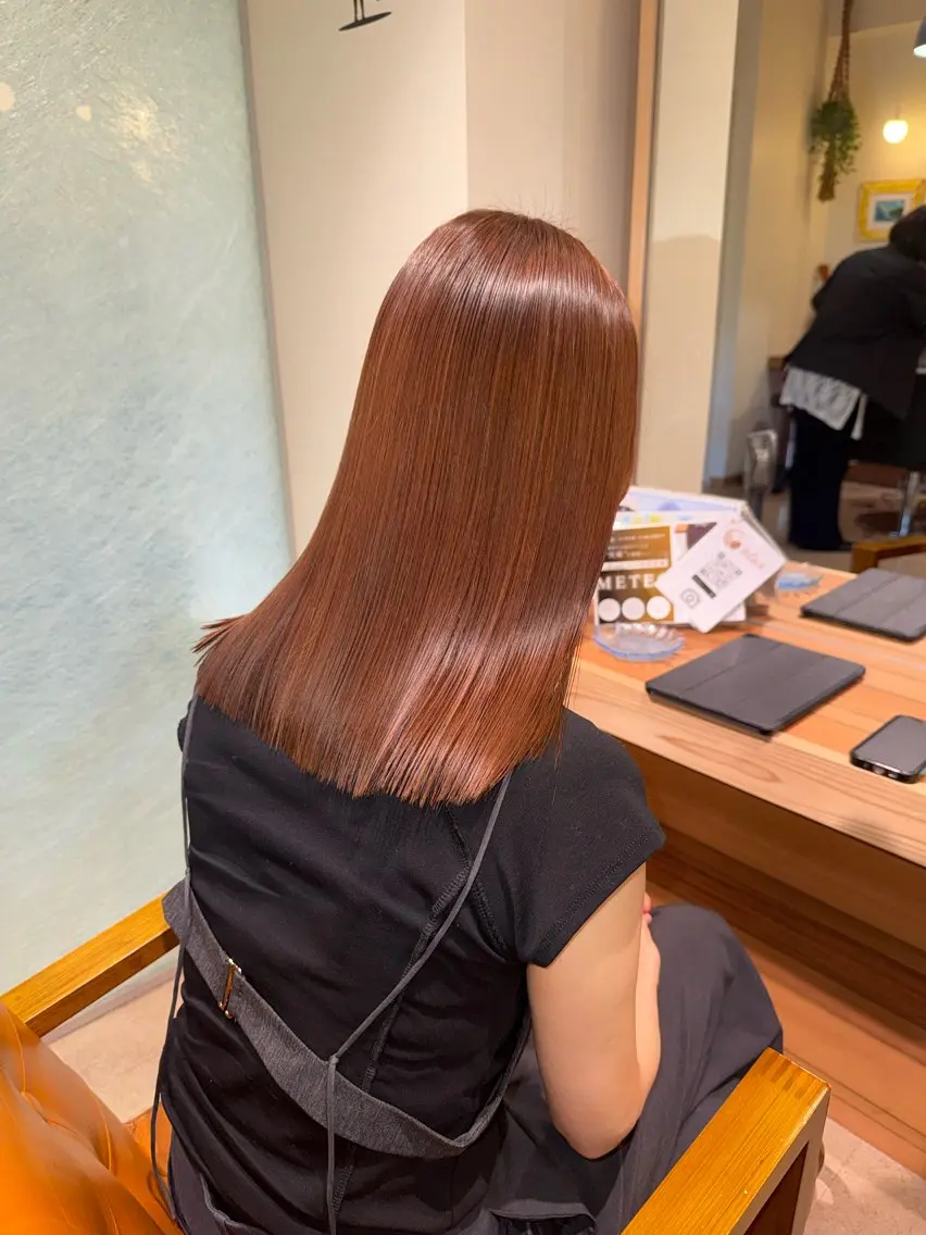 セミロング 髪質改善 トリートメント 酸熱トリートメント ヘアカラー トリートメント 鈴木 海都のヘアスタイル